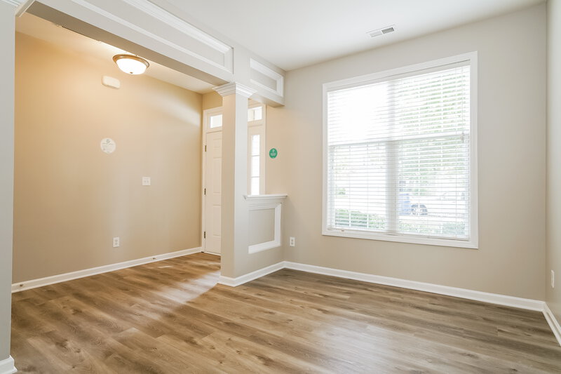 2,020/Mo, 8115 Willowglen Dr Raleigh, NC 27616 Dining Room View