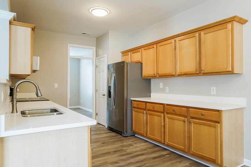 2,020/Mo, 8115 Willowglen Dr Raleigh, NC 27616 Kitchen View