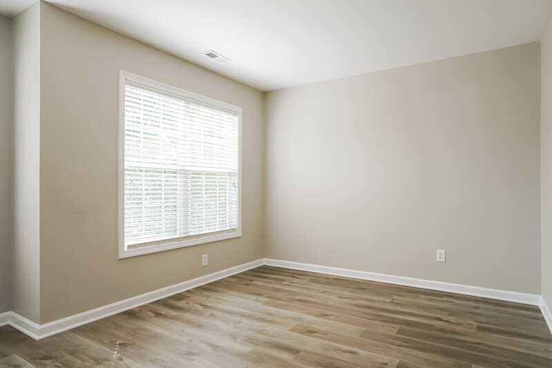 2,020/Mo, 8115 Willowglen Dr Raleigh, NC 27616 Bedroom View