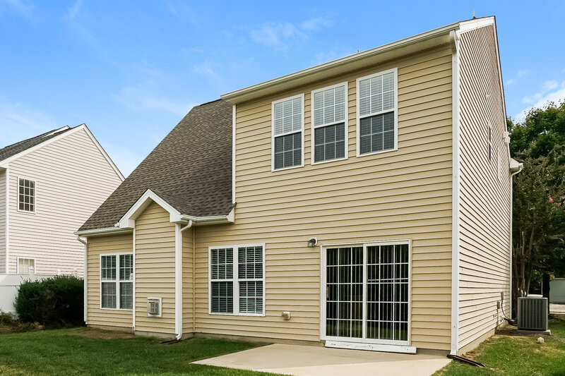 2,020/Mo, 8115 Willowglen Dr Raleigh, NC 27616 Rear View