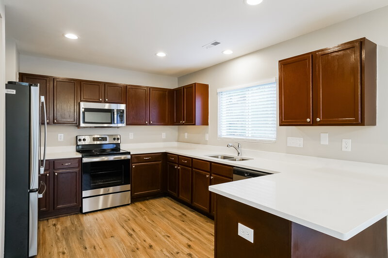 2,010/Mo, 8174 Cohosh Ct Raleigh, NC 27616 Kitchen View