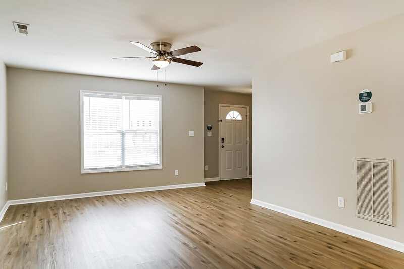 1,655/Mo, 69 Nancy Ct Clayton, NC 27520 Living Room View