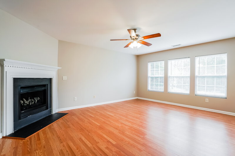 1,830/Mo, 107 Sleeper Car Ln Garner, NC 27529 Living Room View