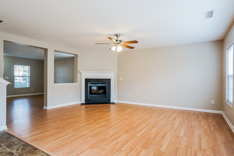 1,830/Mo, 107 Sleeper Car Ln Garner, NC 27529 Living Room View 2