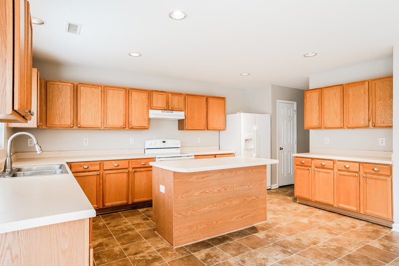 1,830/Mo, 107 Sleeper Car Ln Garner, NC 27529 Kitchen View 2