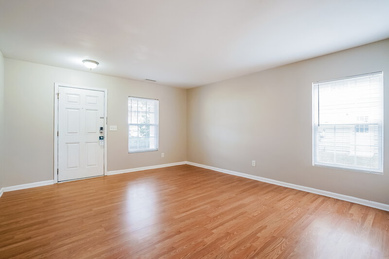 1,830/Mo, 107 Sleeper Car Ln Garner, NC 27529 Sitting Room View