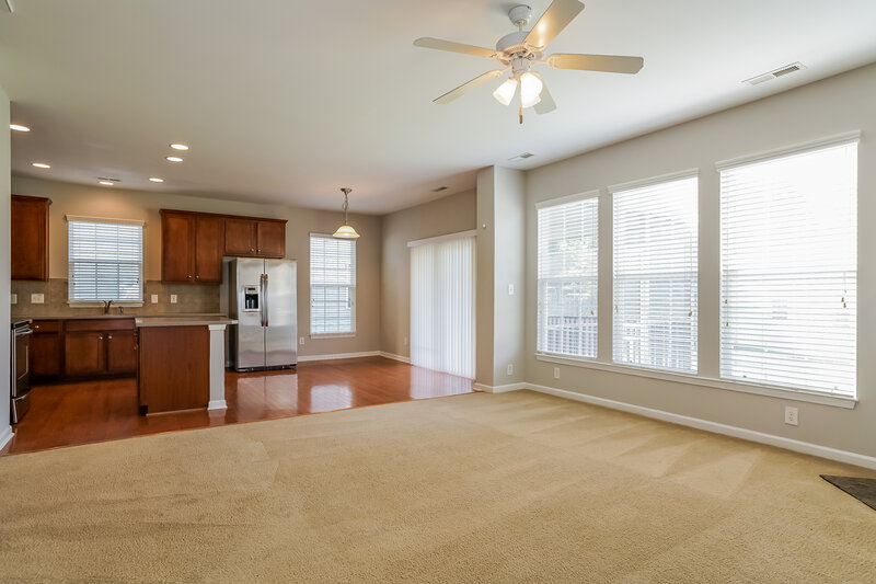 2,035/Mo, 517 Ashgreen Ct Rolesville, NC 27571 Living Room View