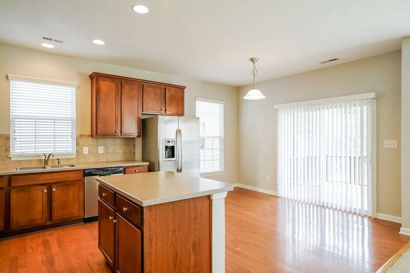2,035/Mo, 517 Ashgreen Ct Rolesville, NC 27571 Kitchen View 2