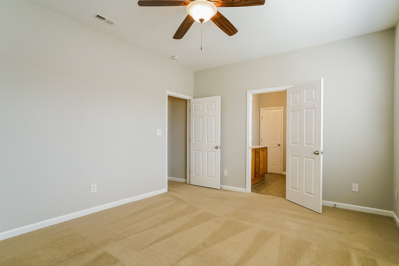 2,035/Mo, 517 Ashgreen Ct Rolesville, NC 27571 Main Bedroom View