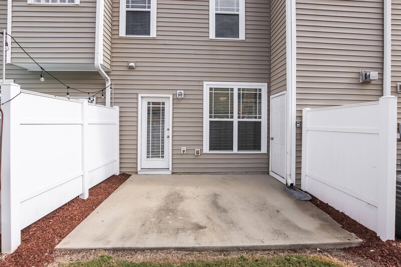 1,730/Mo, 115 Leighann Ridge Ln Rolesville, NC 27571 Rear View