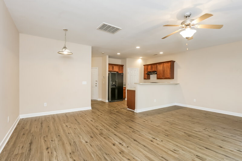 2,090/Mo, 2545 Spring Oaks Way Raleigh, NC 27614 Kitchen View 4