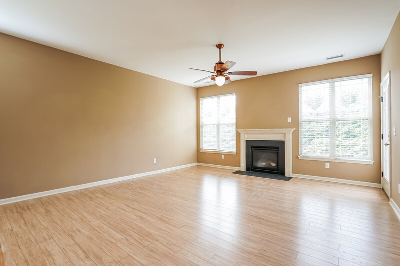 1,905/Mo, 34 Wensley Ct Clayton, NC 27527 Living Room View