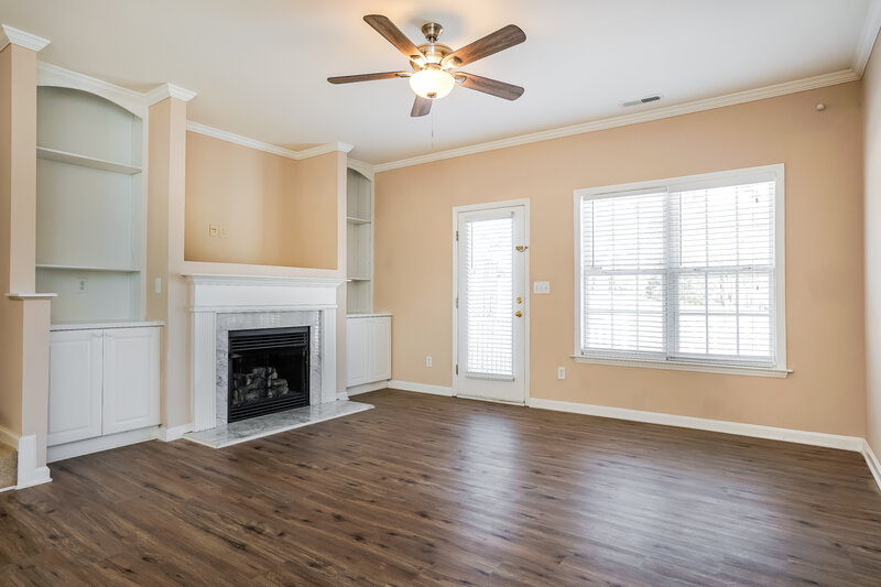 1,595/Mo, 2000 Persimmon Ridge Dr Raleigh, NC 27604 Living Room View 2