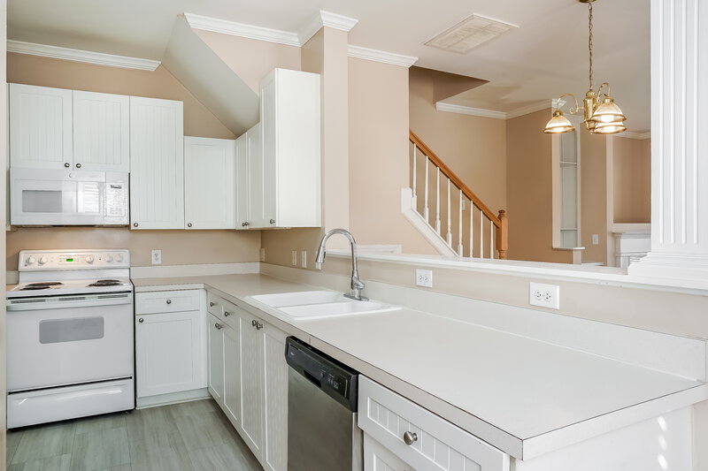 1,595/Mo, 2000 Persimmon Ridge Dr Raleigh, NC 27604 Kitchen View