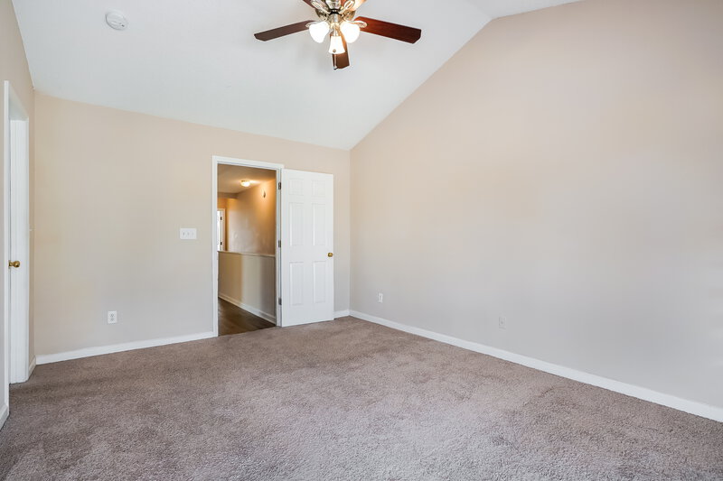 1,595/Mo, 2000 Persimmon Ridge Dr Raleigh, NC 27604 Main Bedroom View 2