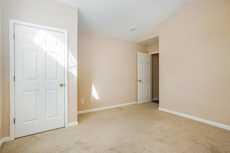 1,595/Mo, 2000 Persimmon Ridge Dr Raleigh, NC 27604 Bedroom View 4