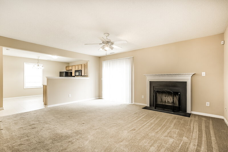 1,870/Mo, 4737 Tommans Trl Raleigh, NC 27616 Living Room View