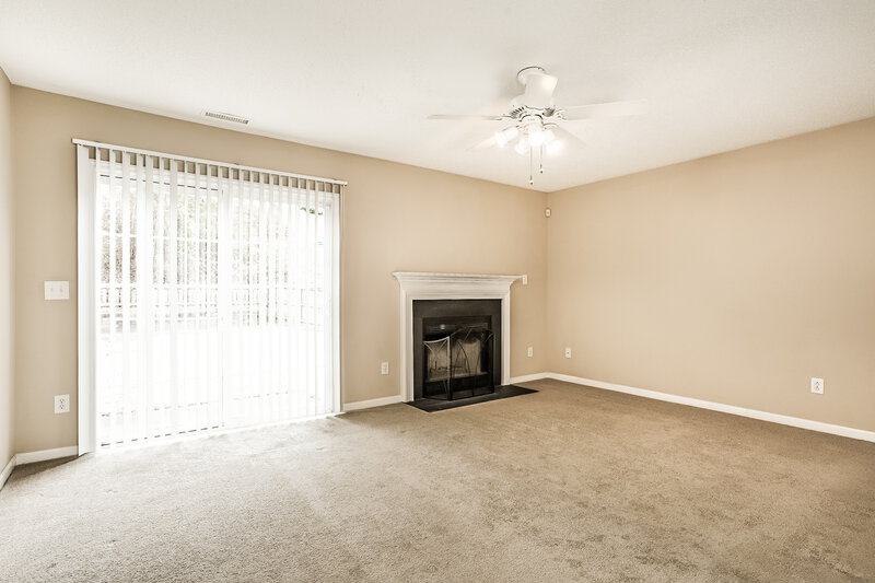 1,870/Mo, 4737 Tommans Trl Raleigh, NC 27616 Living Room View 2