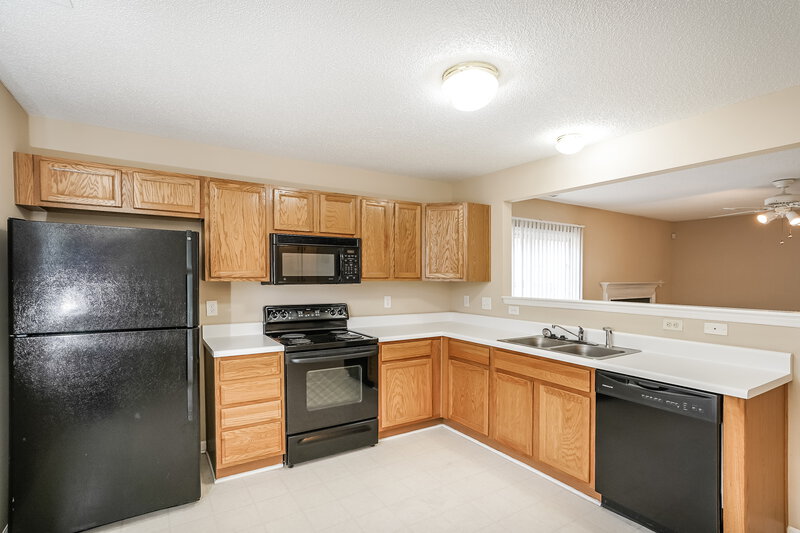 1,870/Mo, 4737 Tommans Trl Raleigh, NC 27616 Kitchen View 2