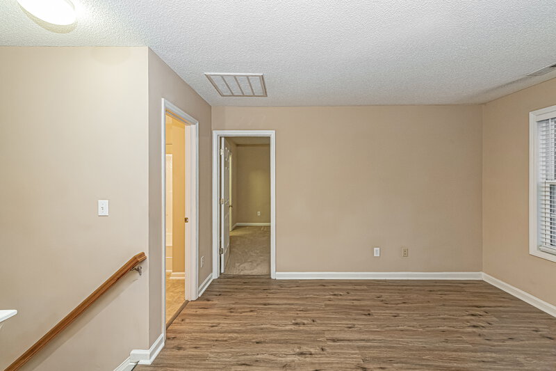 1,875/Mo, 4737 Tommans Trl Raleigh, NC 27616 Loft View