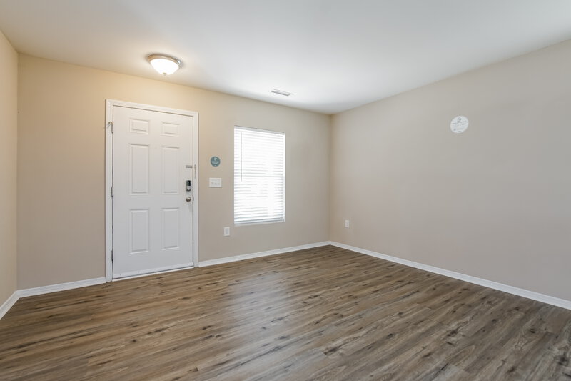 2,800/Mo, 40 Norwich Dr Clayton, NC 27520 Family Room View