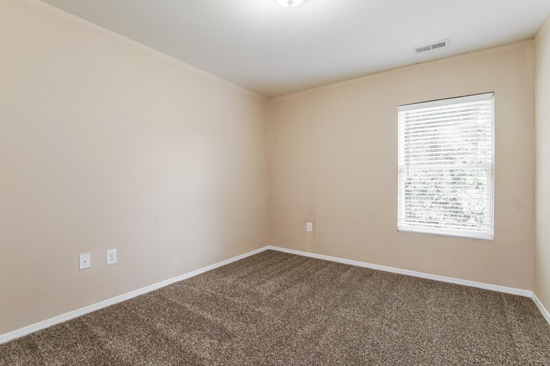 0/Mo, 40 Norwich Dr Clayton, NC 27520 Misc View 10