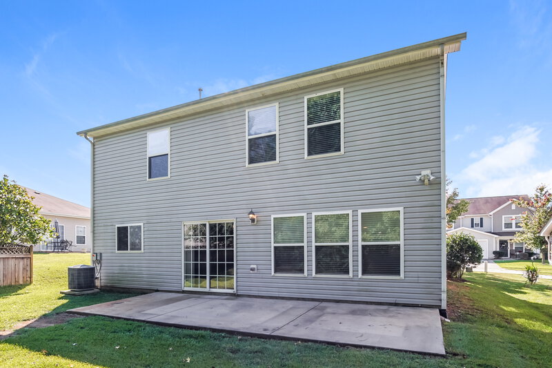 2,800/Mo, 40 Norwich Dr Clayton, NC 27520 Rear View 2
