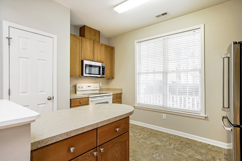 1,770/Mo, 2453 Sapphire Valley Dr Raleigh, NC 27604 Kitchen View 2