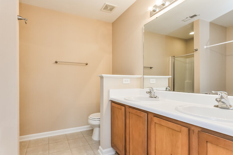 1,940/Mo, 234 Clayder Ct Fuquay Varina, NC 27526 Master Bathroom View