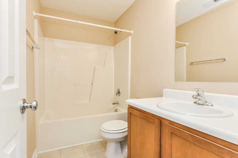 1,940/Mo, 234 Clayder Ct Fuquay Varina, NC 27526 Bathroom View