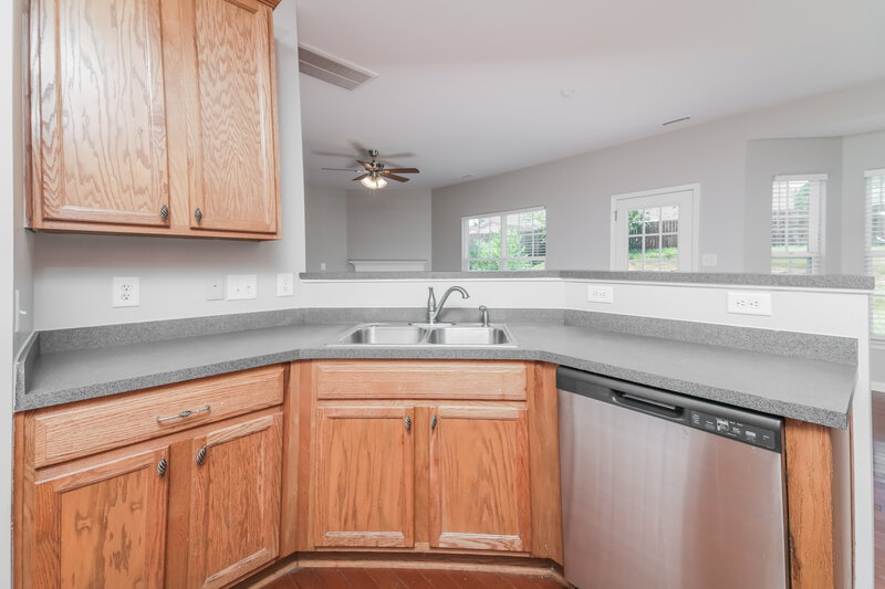 1,820/Mo, 1544 Cairo Way Fuquay Varina, NC 27526 Kitchen View 2