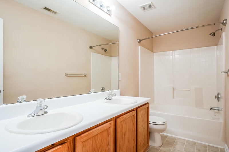 1,965/Mo, 3628 Pinkham Way Raleigh, NC 27616 Main Bathroom View