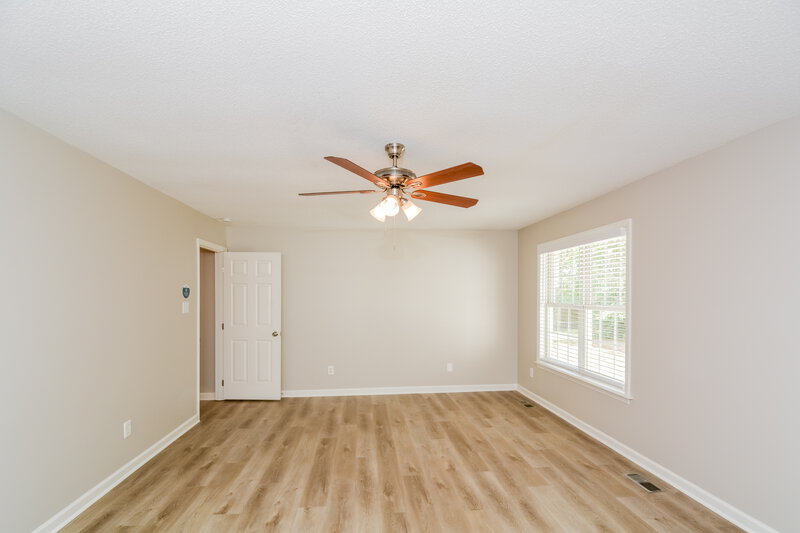 1,925/Mo, 8 Atlantic Ave Benson, NC 27504 Bedroom View