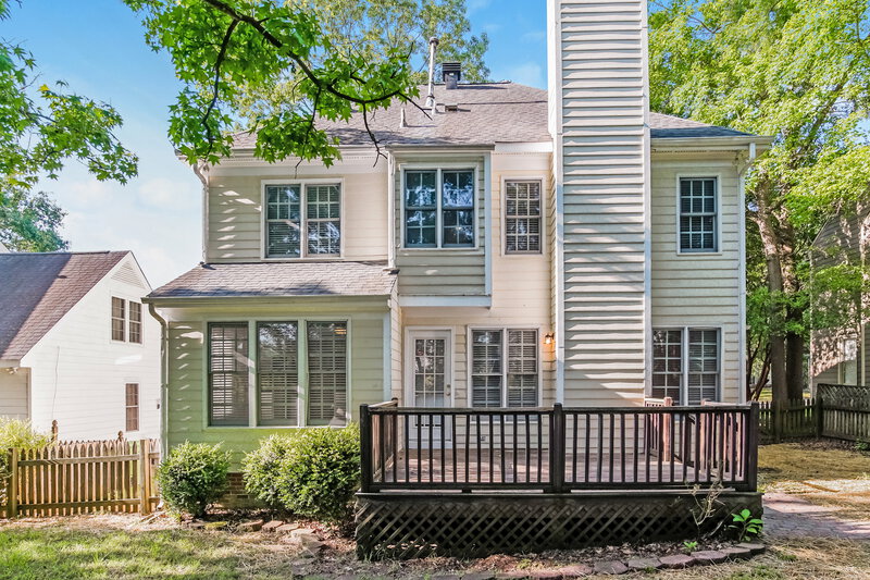 2,520/Mo, 4813 Forest Highland Dr Raleigh, NC 27604 Rear View