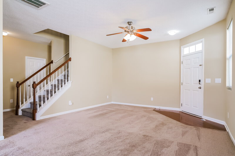 1,995/Mo, 148 Palmdale Ct Holly Springs, NC 27540 Living Room View 2