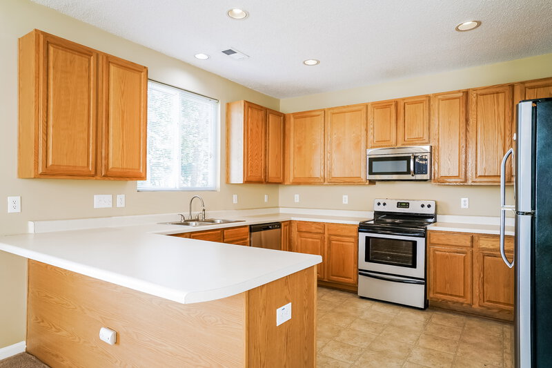 1,995/Mo, 148 Palmdale Ct Holly Springs, NC 27540 Kitchen View