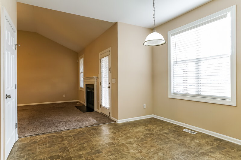 1,910/Mo, 1616 Maizefield Ln Fuquay Varina, NC 27526 Breakfast Nook View