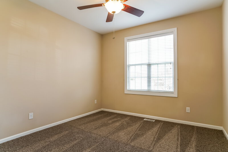 1,910/Mo, 1616 Maizefield Ln Fuquay Varina, NC 27526 Bedroom View 2