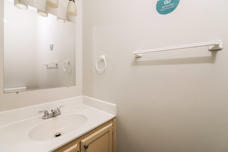 2,740/Mo, 1004 Silverbell Ln Knightdale, NC 27545 Bathroom View 2