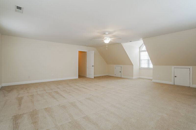 2,200/Mo, 94 Great Oak Dr Garner, NC 27529 Family Room View 2