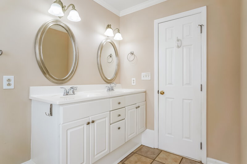 2,020/Mo, 4900 Royal Troon Dr Raleigh, NC 27604 Misc View 11