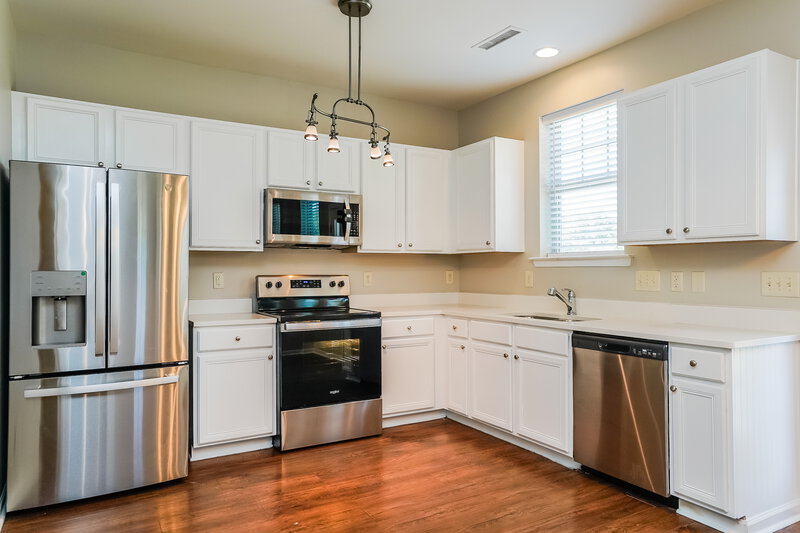 2,210/Mo, 214 Callahan Trl Garner, NC 27529 Kitchen View