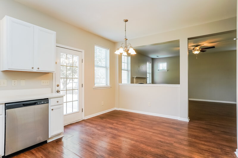 2,210/Mo, 214 Callahan Trl Garner, NC 27529 Kitchen View 2