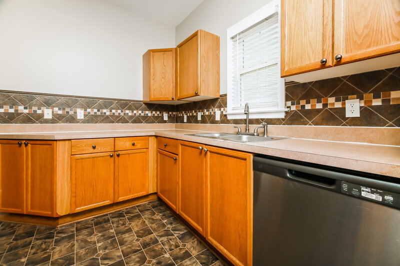 1,765/Mo, 141 Hutson Ln Clayton, NC 27527 Kitchen View