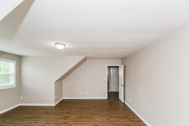 2,640/Mo, 1218 Braemar Highland Dr Zebulon, NC 27597 Living Room View 3