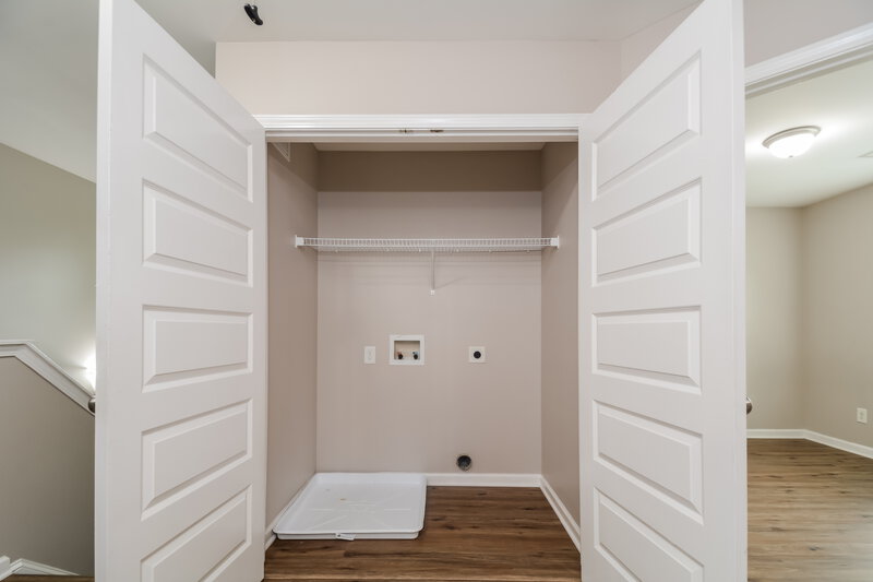 2,640/Mo, 1218 Braemar Highland Dr Zebulon, NC 27597 Laundry Room View