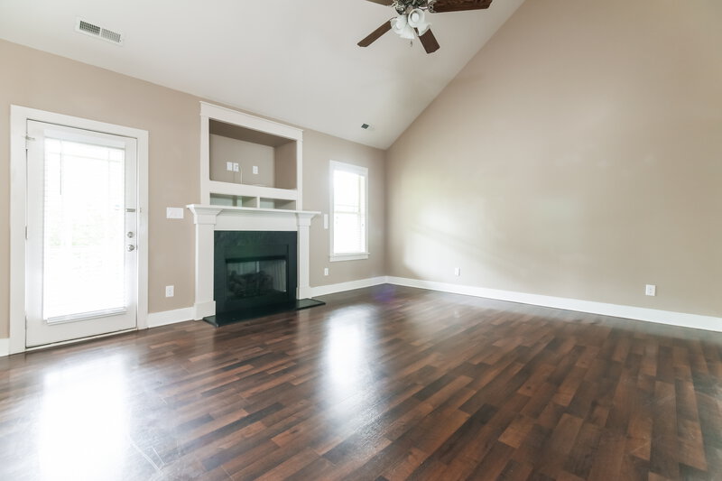 2,780/Mo, 3016 Watsonia Dr Zebulon, NC 27597 Living Room View