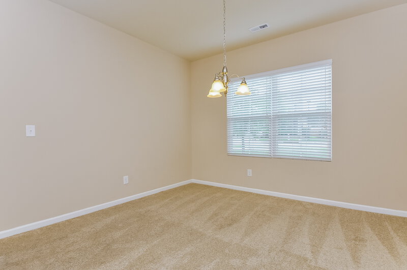 3,480/Mo, 4200 Auburn Hills Dr Raleigh, NC 27616 Dining Room View