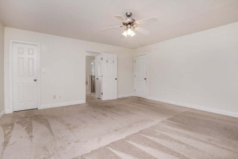 1,885/Mo, 3151 La Costa Way Raleigh, NC 27610 Main Bedroom View