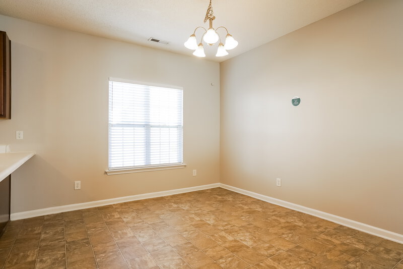 1,895/Mo, 7028 Paint Rock Ln Raleigh, NC 27610 Dining Room View